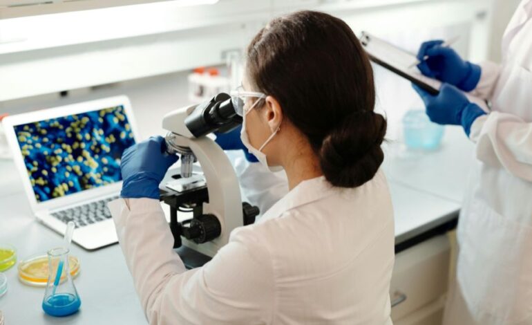 Pharmaceutical News 2025: AI-Driven Innovation and Industry Transformation